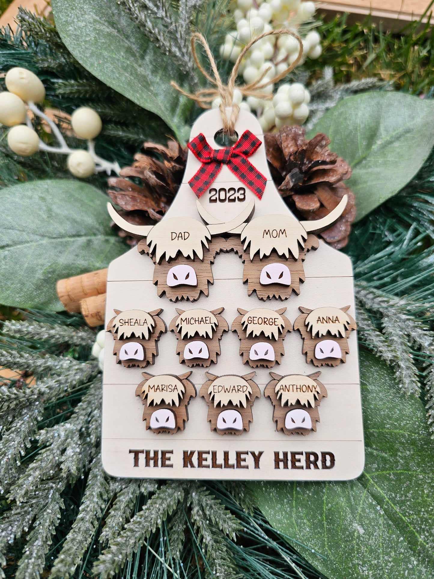 Cute Highland Cow Cattle Tag Christmas Ornament ~ Personalized Trendy Ornament ~ Family Name Ornament ~ Kids Names ~ 2023 Christmas
